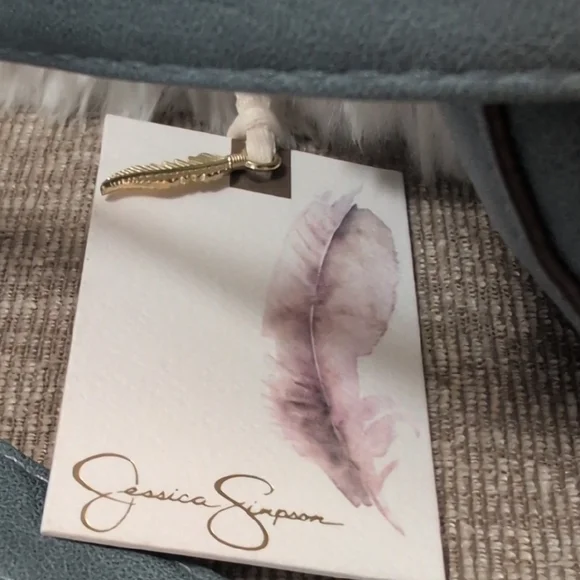 Jessica Simpson Teal Crossbody Bag with Gold Chain Brand New - Picture 2 of 4